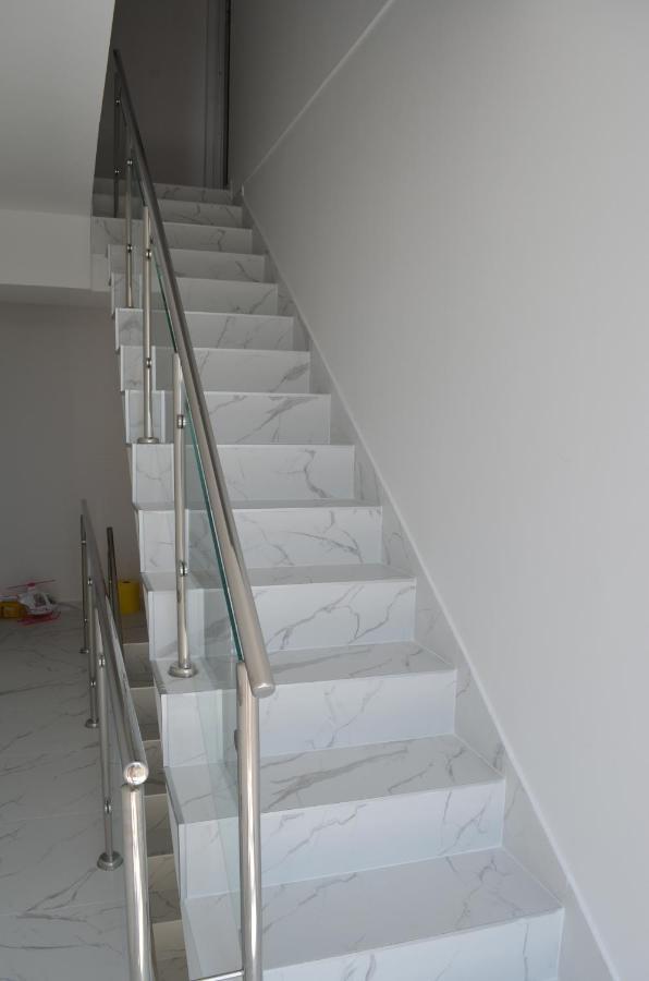 تْسْغيكفانِتْسا Apartments Korina المظهر الخارجي الصورة